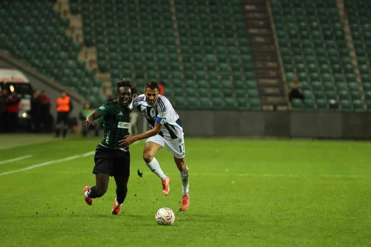 Ziraat Türkiye Kupası: Kocaelispor: 3 - Mazıdağı Fosfatspor: 0