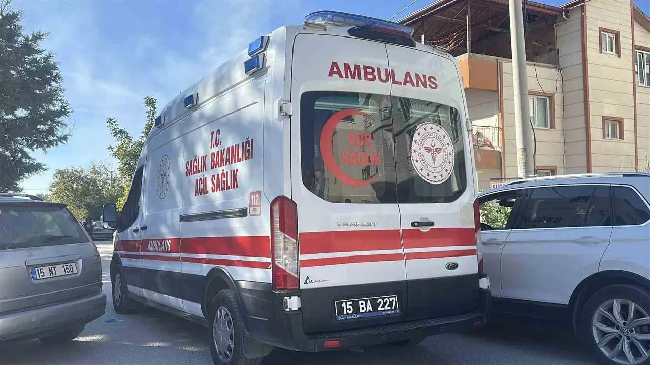 Burdur’da otomobilin çarptığı 8 yaşındaki çocuk yaralandı
