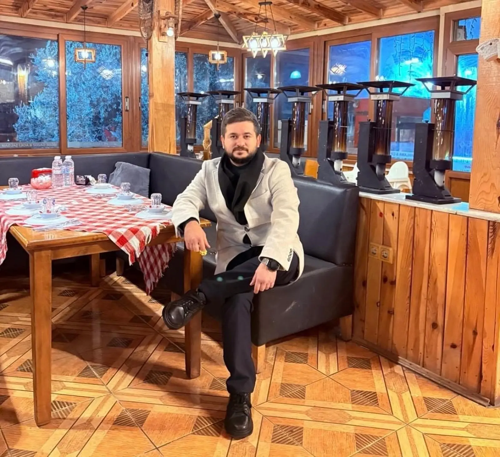 İzmir’de restoranda kanlı kavga: Sahibi öldü, müşteri ağır yaralı