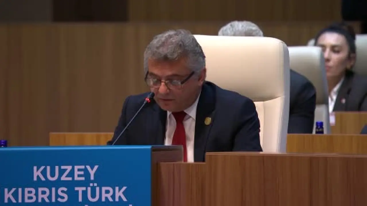 Kuzey Kıbrıs Türk Cumhuriyeti (KKTC) Cumhurbaşkanı Erhürman: "Türkiye Cumhuriyeti ile yakın istişare ve iş birliği içerisinde adada adil ve kalıcı bir çözüm için çalışmaya devam edeceğiz"