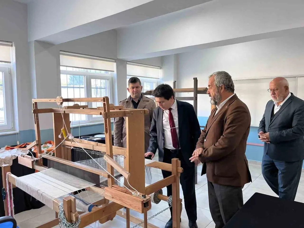 Farklı yaş guruplarına eğitim imkanı sağlıyor
