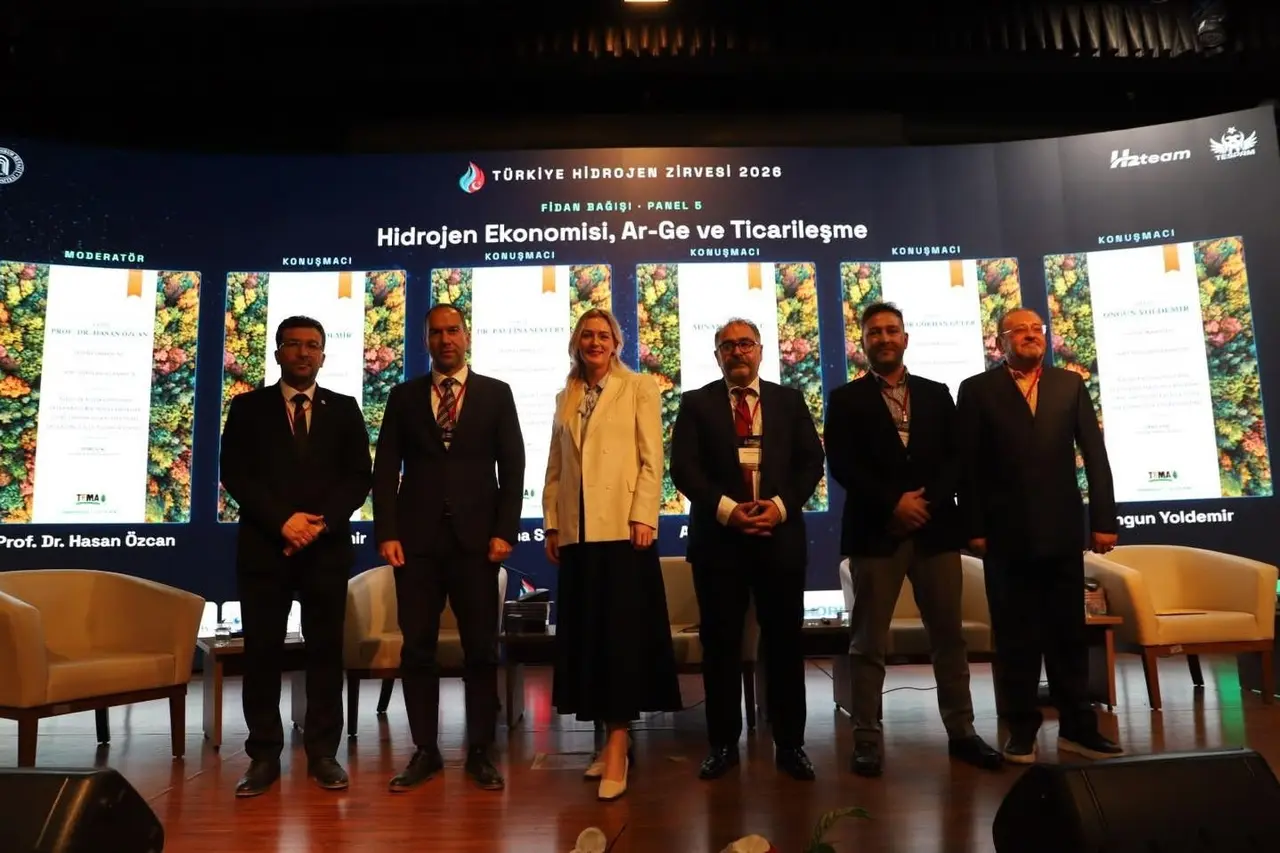 Başkan Özdemir Türkiye Hidrojen Zirvesi’nde Niğde’nin yeşil enerji modelini anlattı