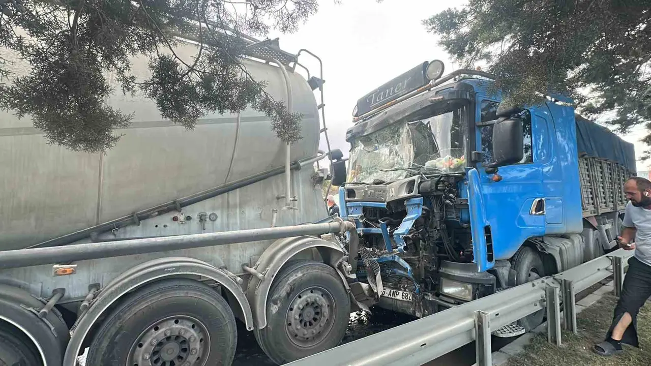Samsun’da 3 aracın karıştığı zincirleme kaza: 1 yaralı