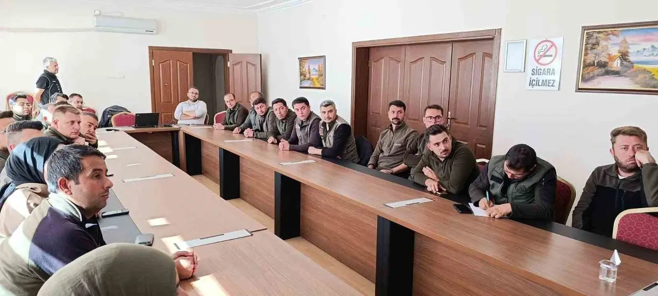 Kütahya’da orman personeline yasadışı kenevirle mücadele eğitimi