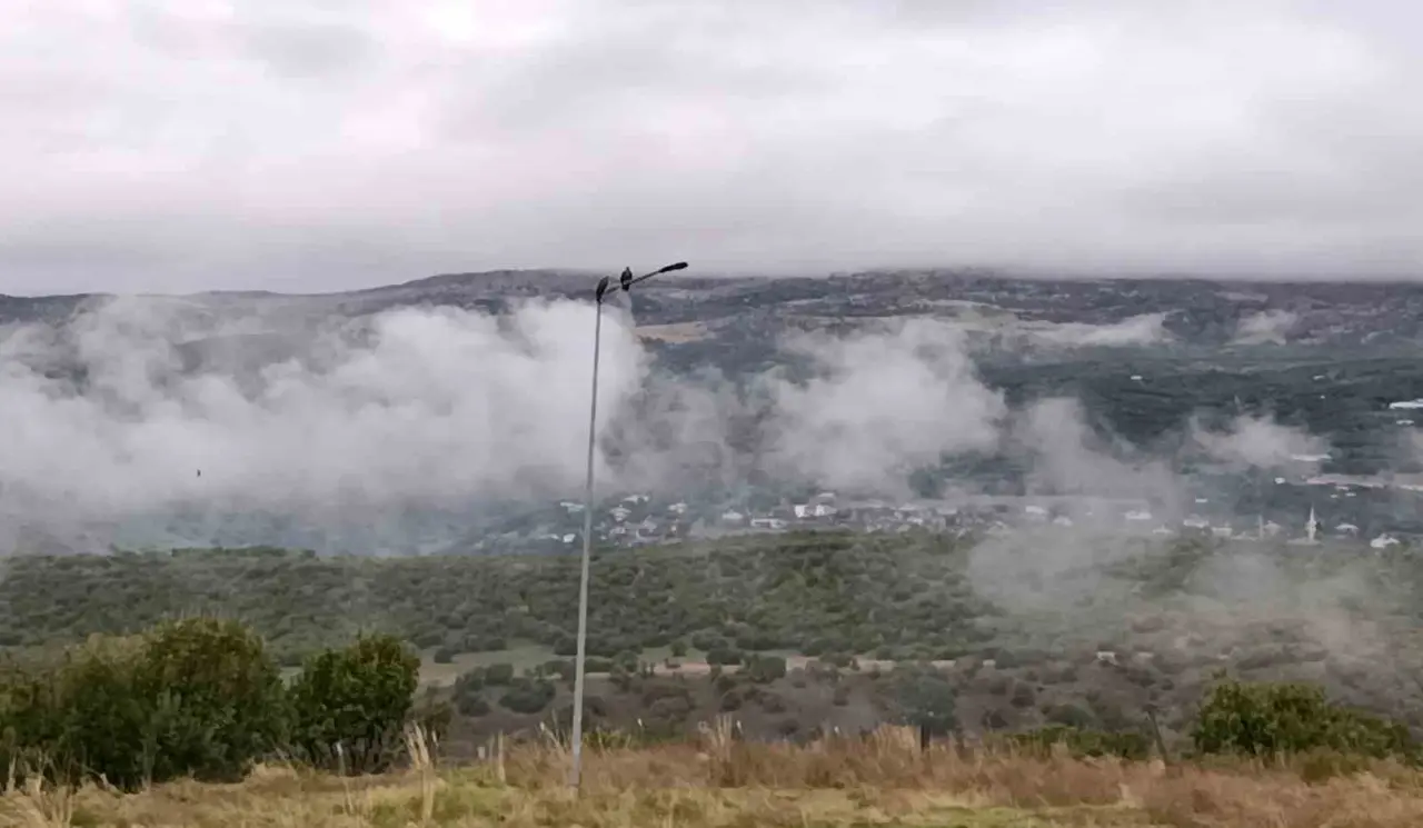 Bingöl’de bulutlar yeryüzüyle buluştu, ortaya eşsiz görüntüler çıktı