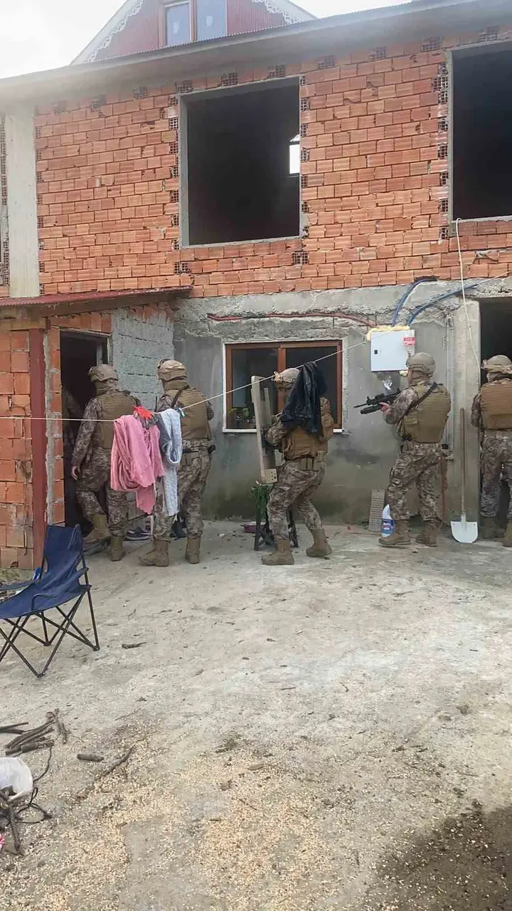 Trabzon’da 5 aylık takip uyuşturucu operasyonu ile sonuçlandı: 45 gözaltı