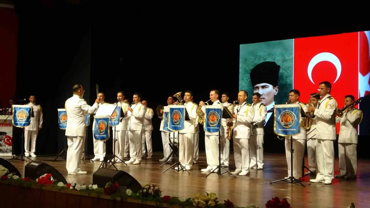 Mersin’de Cumhuriyet Bayramı coşkuyla kutlandı
