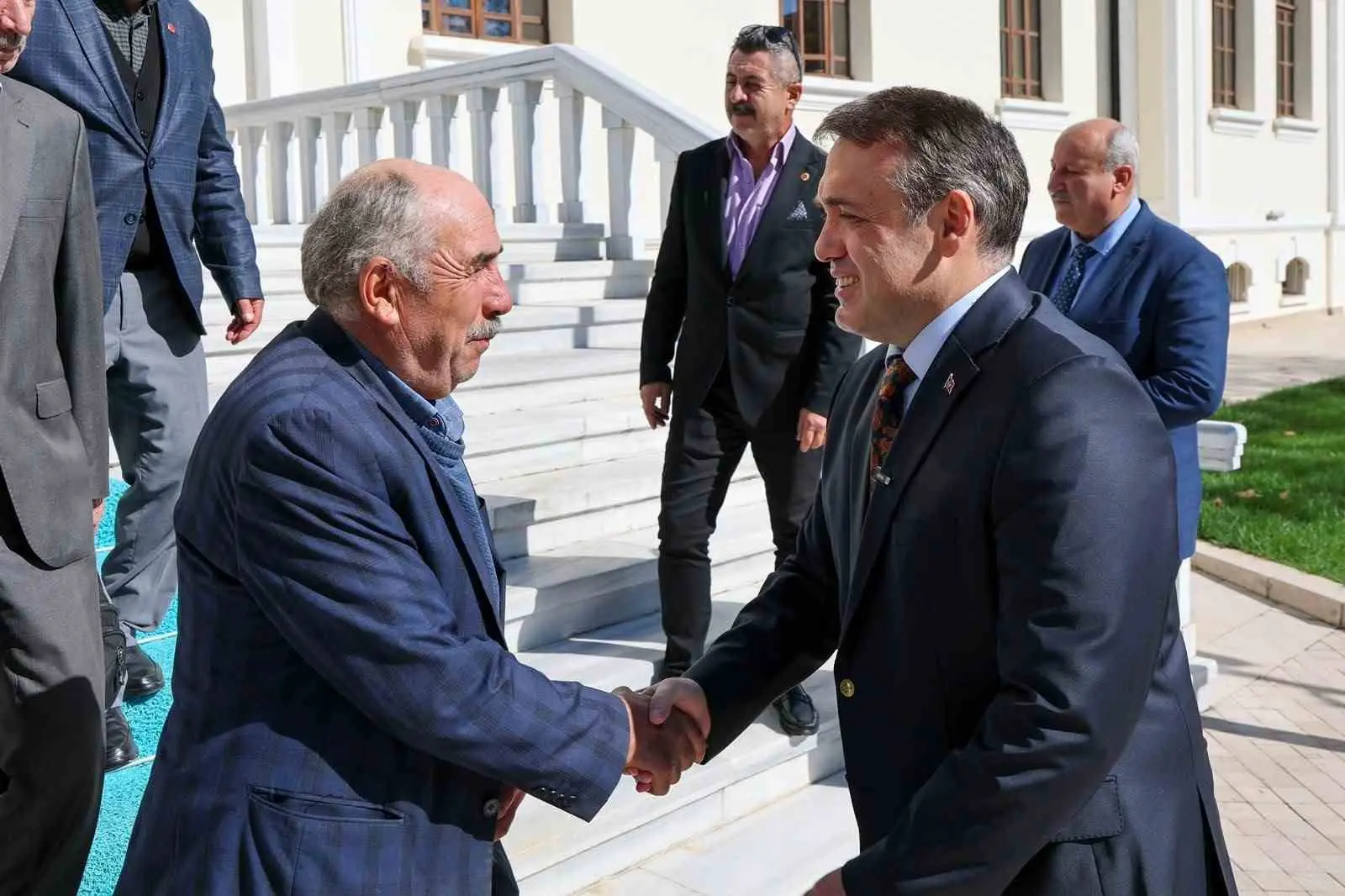 Vali Sözer, muhtarlarla bir araya geldi