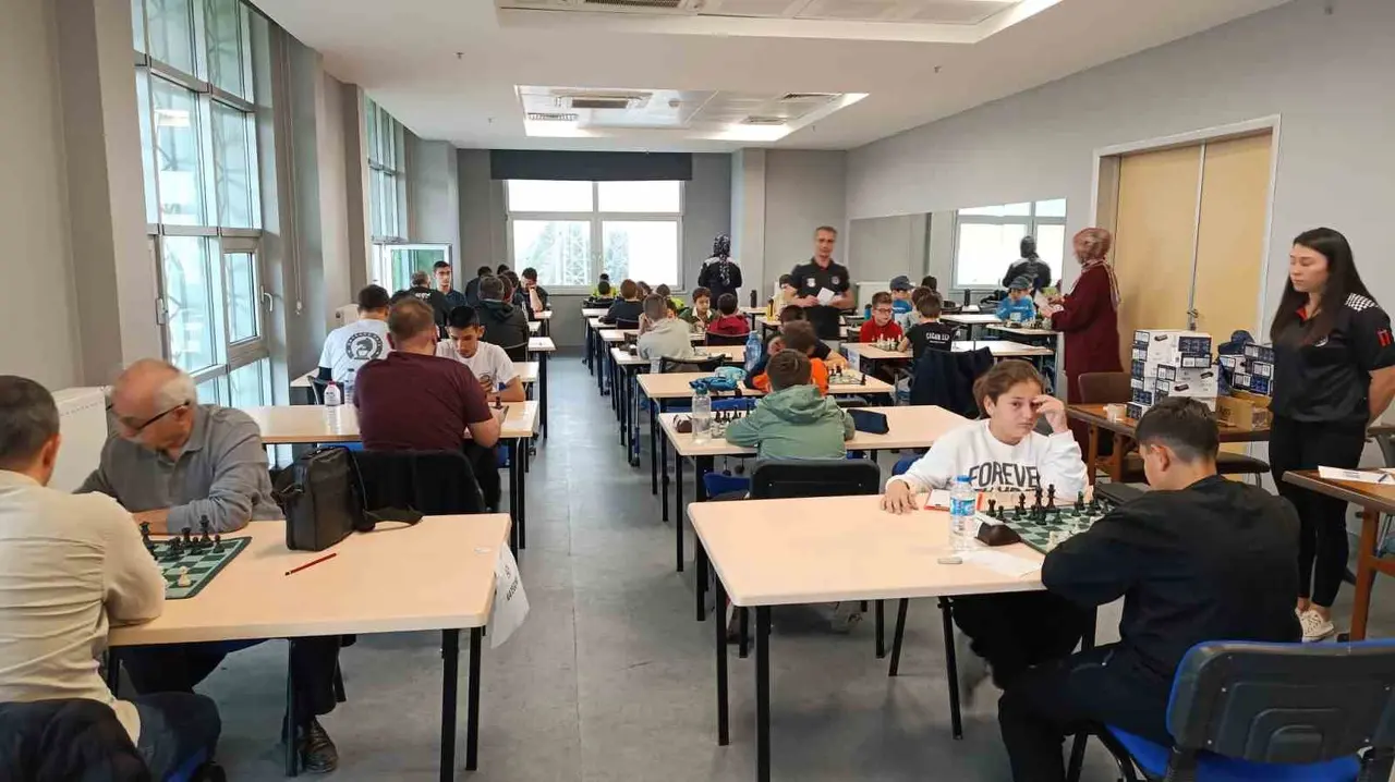 29 Ekim Cumhuriyet Bayramı Satranç Turnuvası tamamlandı