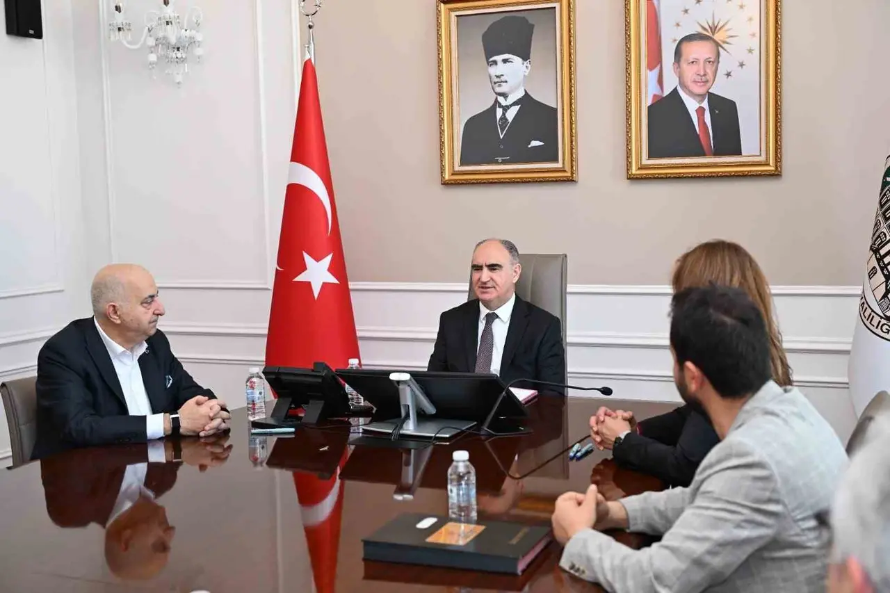 Manisa’da 14 çocuğa daha yuva olacak iki yeni çocuk evi açılıyor