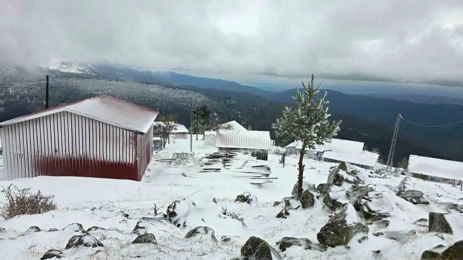 Düzce’nin yaylaları beyaza büründü