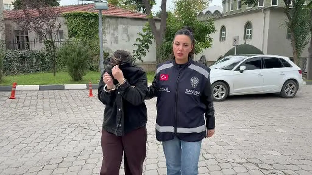 Baktığı yaşlı kadının hesabından kendi hesabına 78 bin lira aktaran kadın tutuklandı