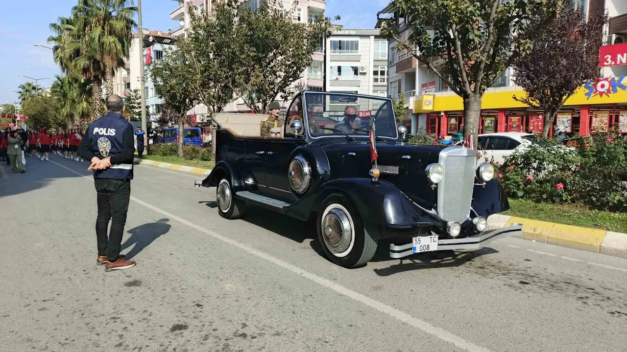 Bafra’da "Cumhuriyet Yürüyüşü"