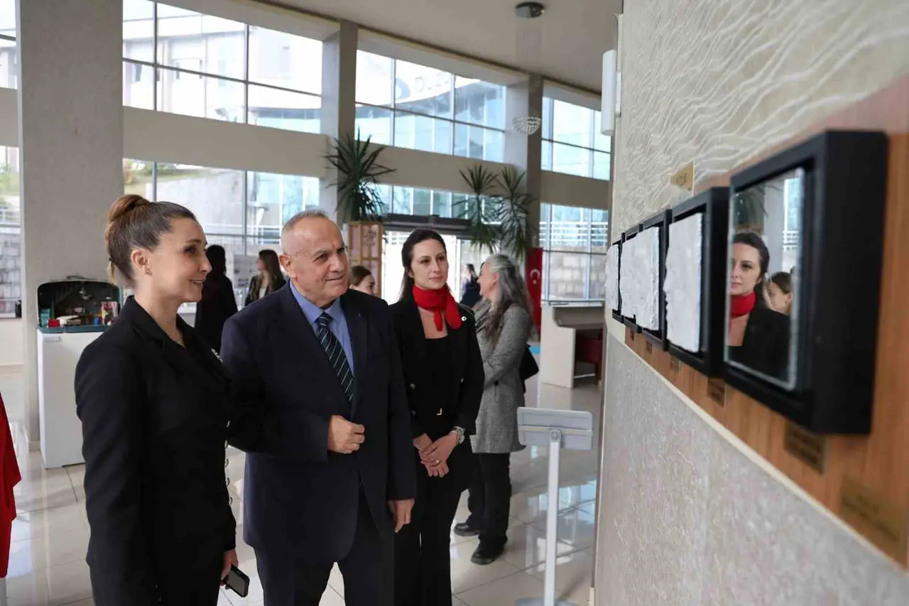 29 Ekim serginin açılışı yapıldı
