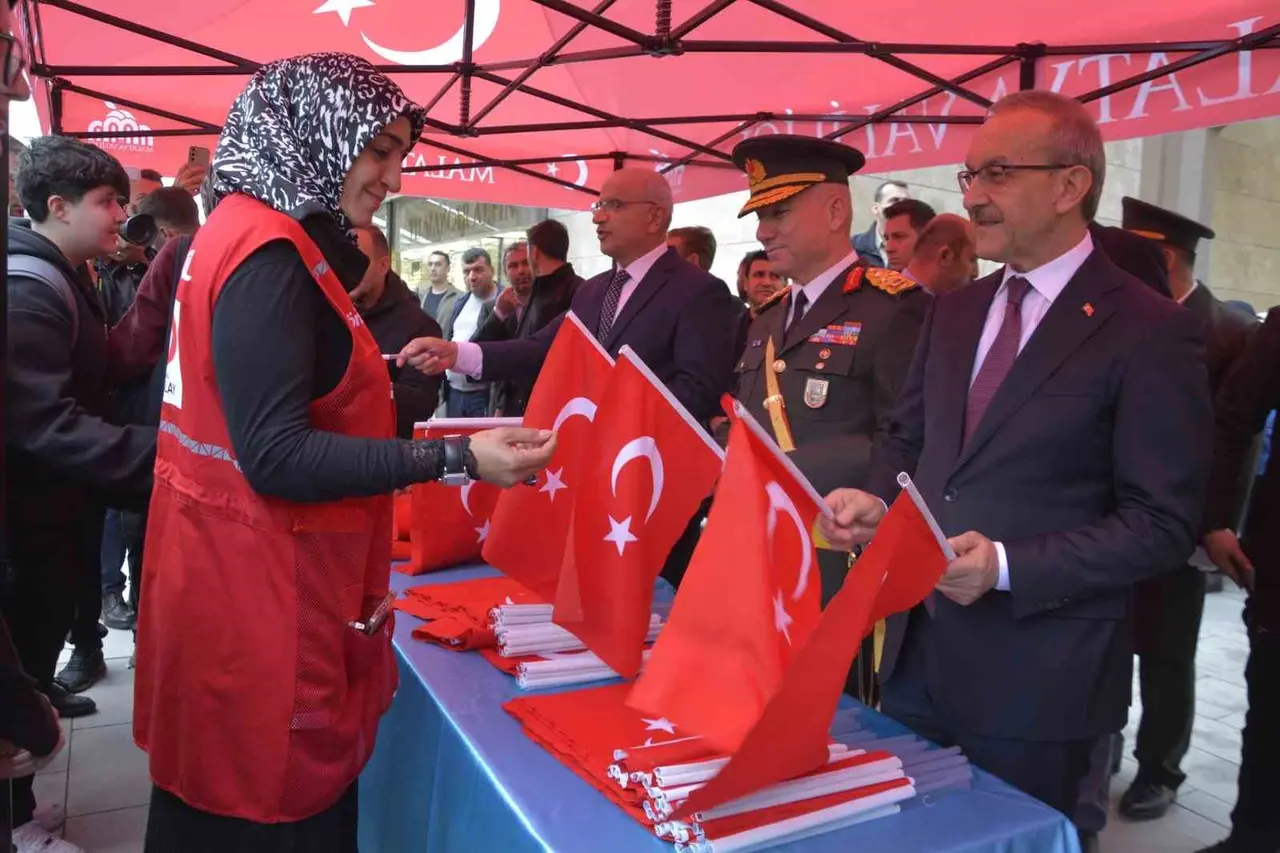 Malatya’da Cumhuriyet Bayramı kutlamaları başladı
