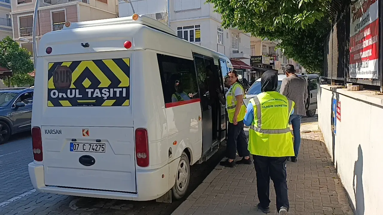Manavgat’ta okul servislerine sıkı denetim