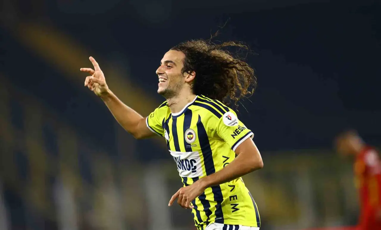 Fenerbahçe, ligde üst üste 2. mağlubiyetini aldı