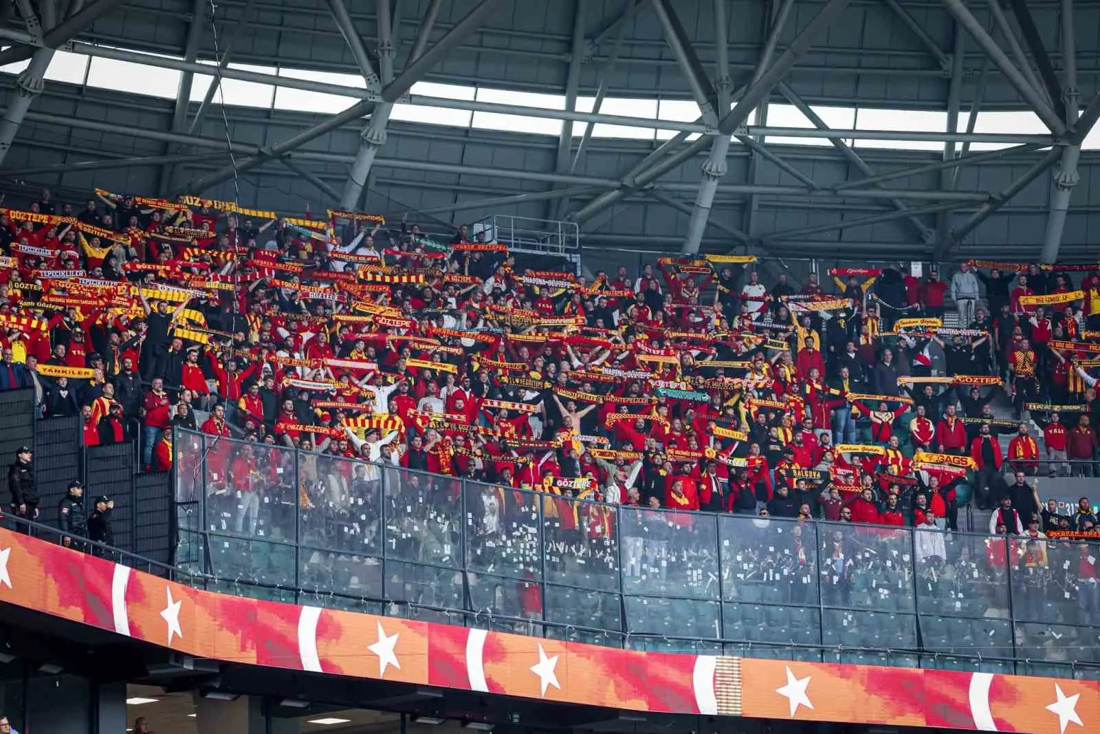 Göztepe yükselişe geçti