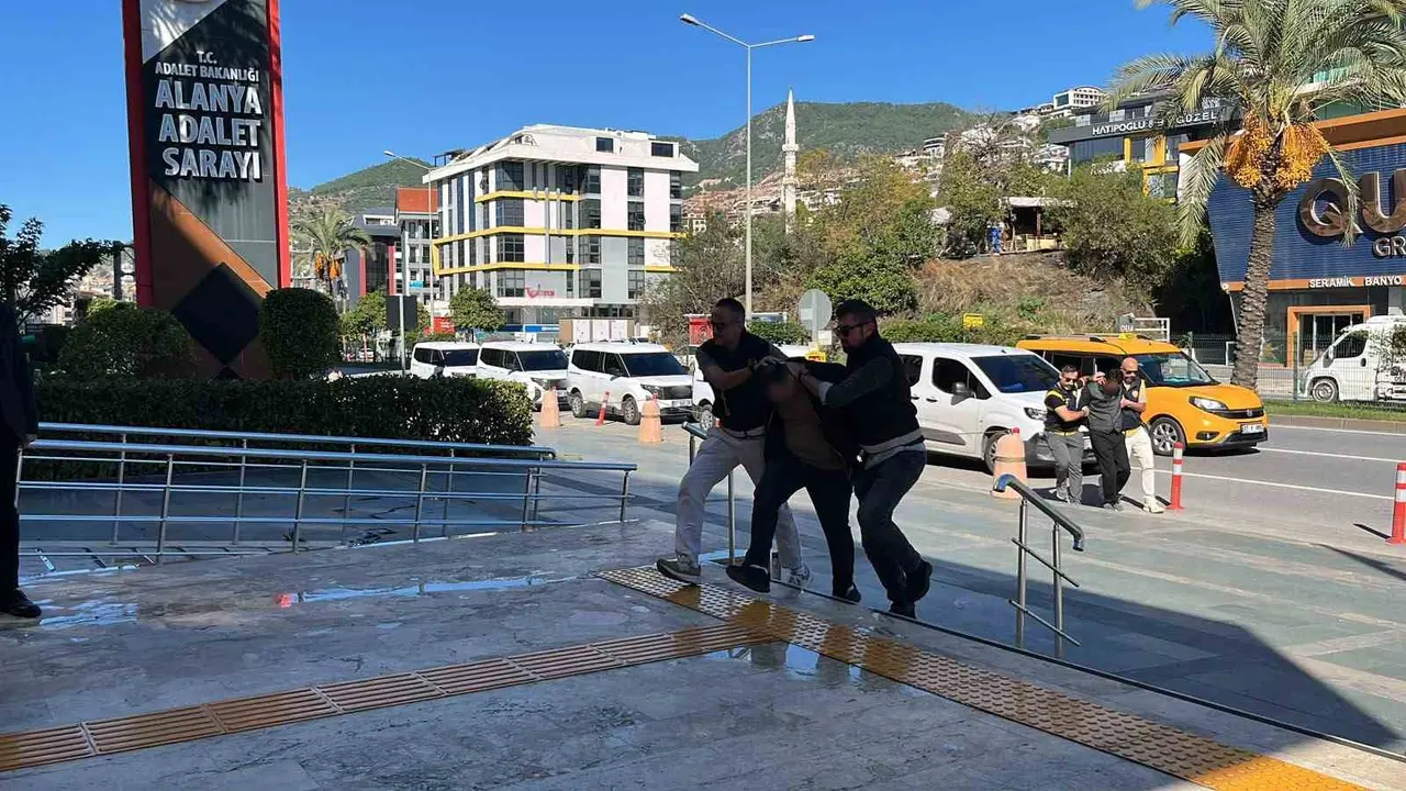 Antalya’da tefecilik ve şantaj operasyonunda 6 tutuklama