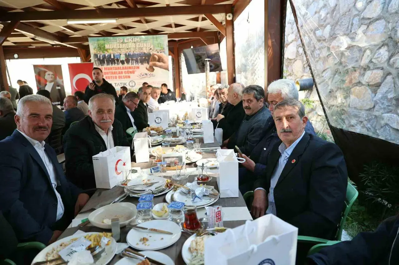 Başkan Tatık, Tavaslı muhtarlarla bir araya geldi