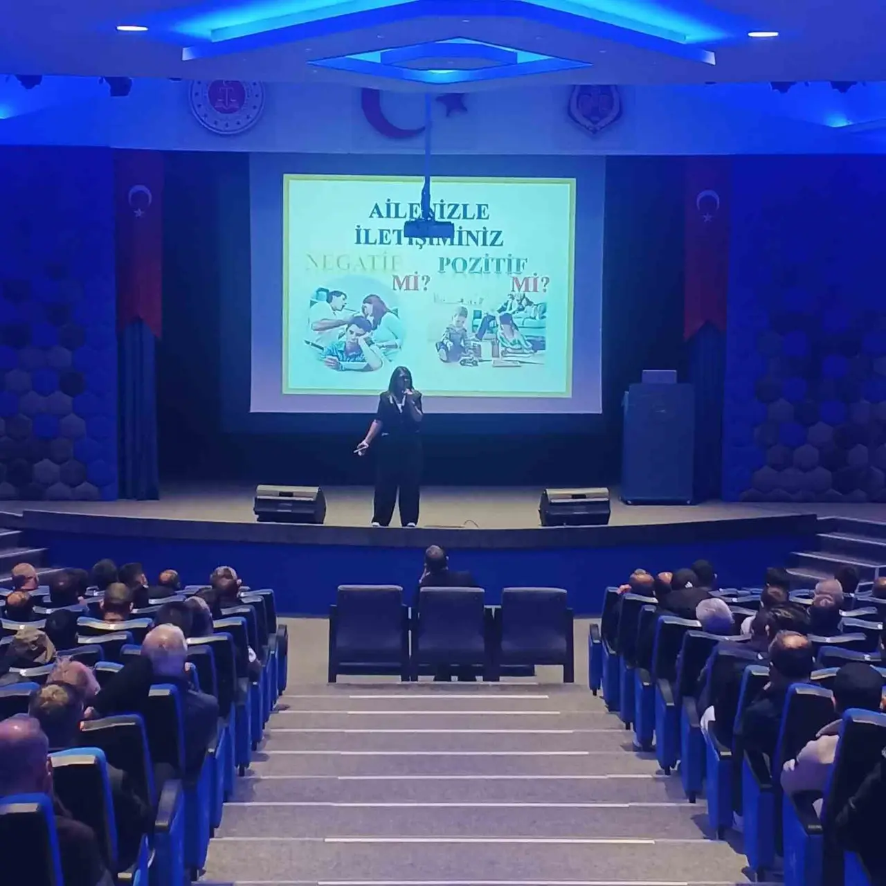Cezaevindeki tutuklu ve hükümlülere aile içi iletişim semineri verildi