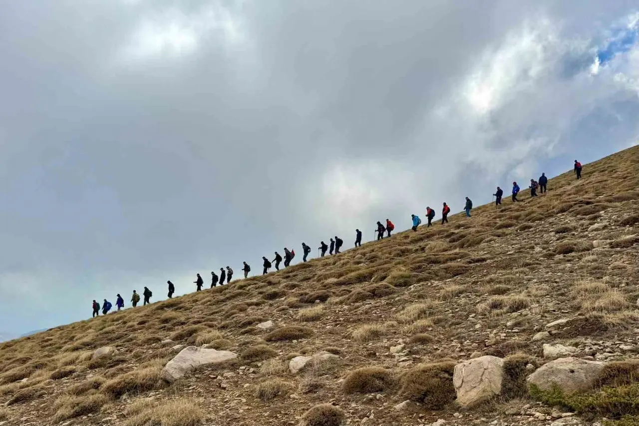 Bingöl’de Cumhuriyet Bayramı etkinlikleri kapsamında Sülbüs Dağı’na zirve tırmanışı