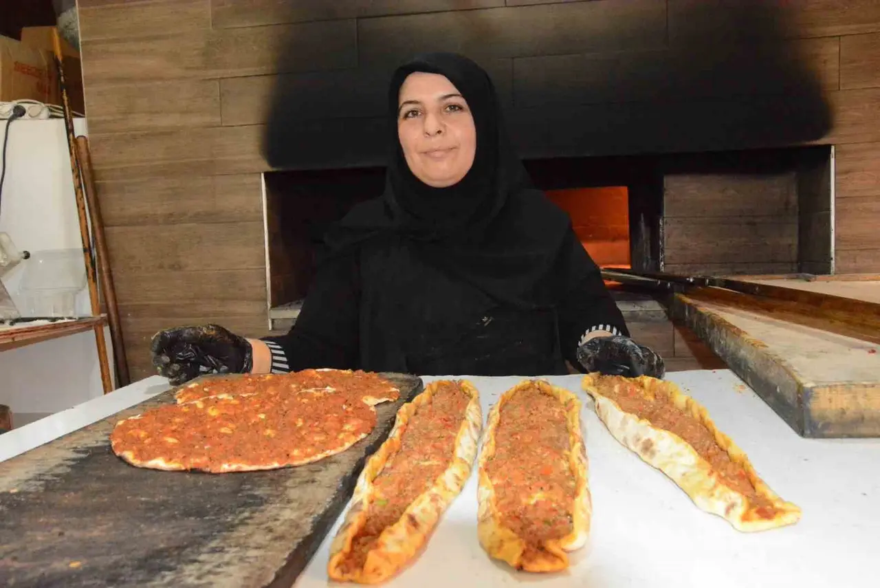 Çoçukları için yıllarca azmetti, şimdi 29 bin nüfuslu ilçede iki restoran işletiyor