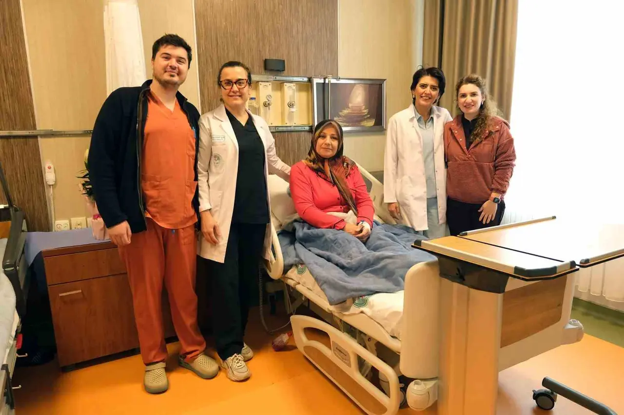 BAÜN Hastanesinde ilk robotik cerrahi ameliyatı başarıyla yapıldı