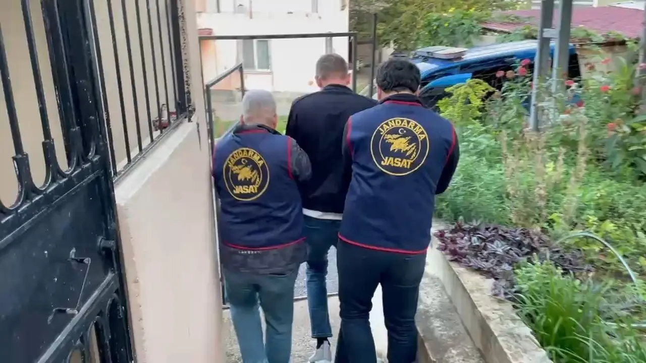 Elektrikli bisiklet dolandırıcılarına 10 ilde operasyon: 12 gözaltı