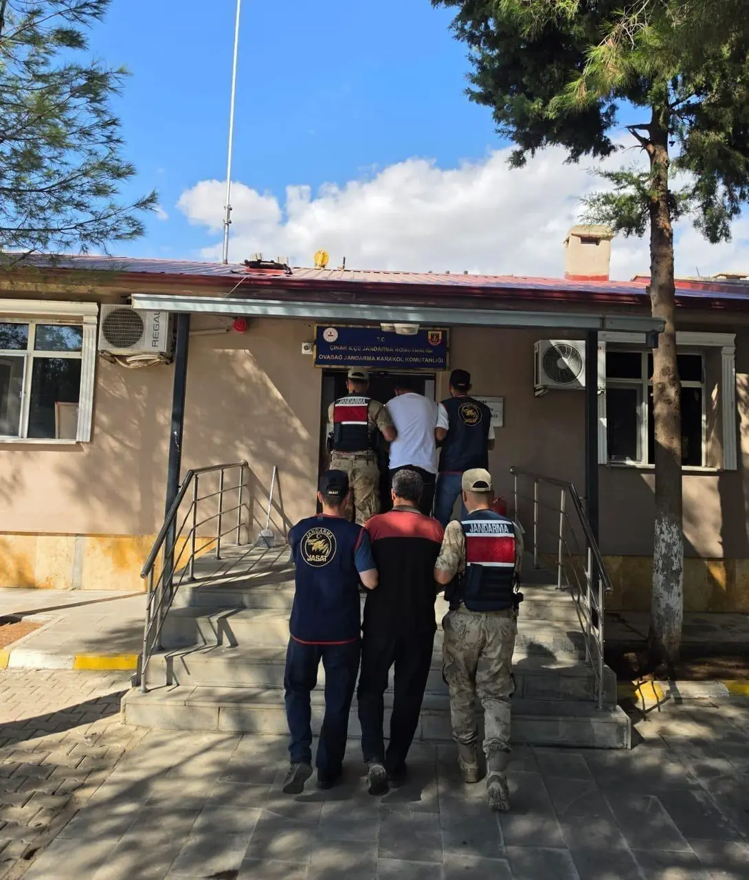 Diyarbakır’da haklarında kesinleşmiş hapis cezası bulunan 85 kişi yakalandı
