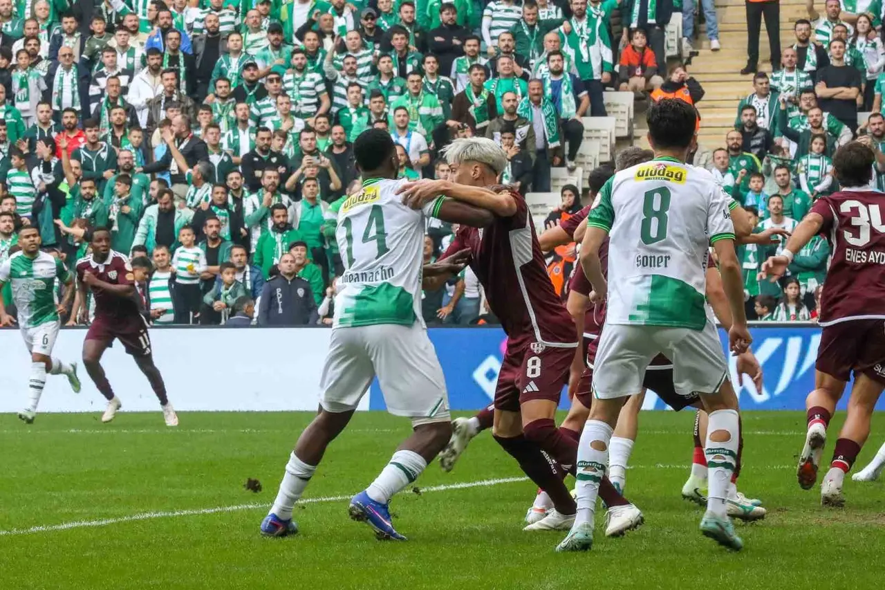 Trendyol 1. Lig: Bursaspor: 3 - Bandırmaspor: 0
