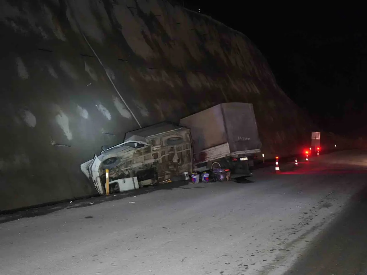 Kastamonu’da iki kamyonet çarpıştı: 9 yaralı