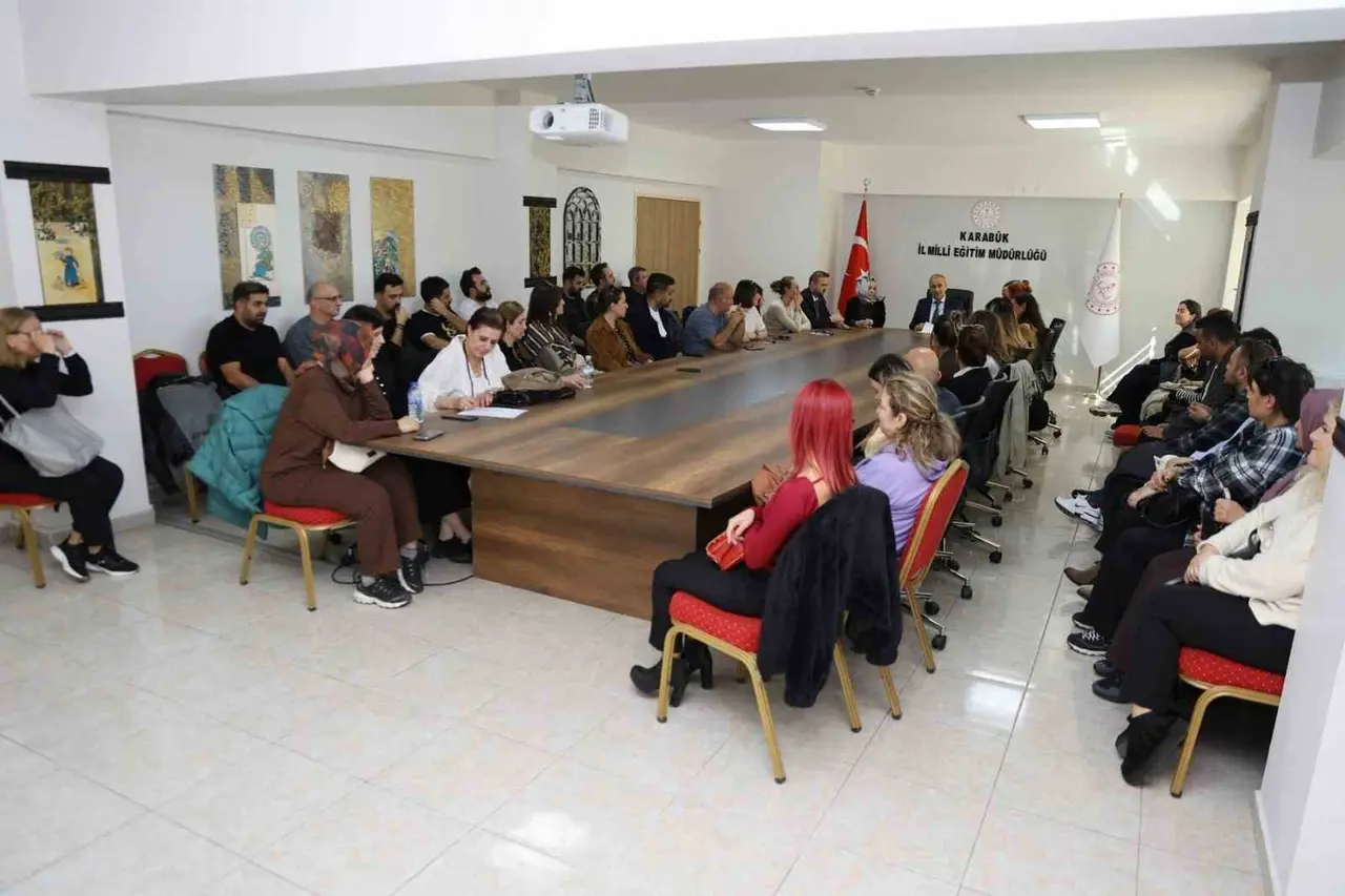 "Maarif Orkestrası ve Korosu Projesi" değerlendirme toplantısı