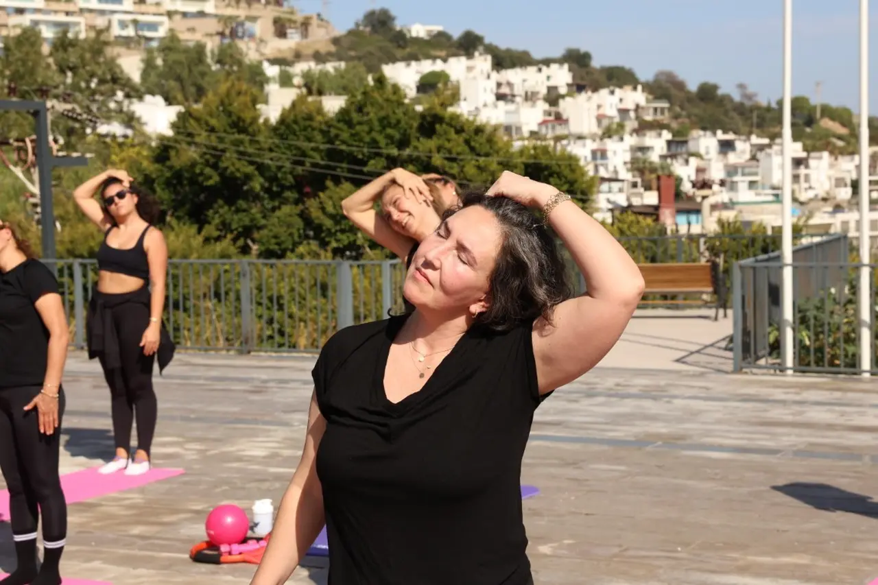 Bodrum’da pilates dersleri devam ediyor