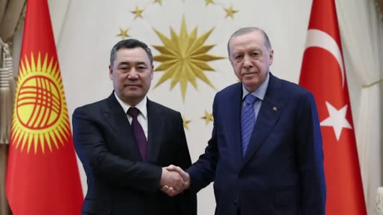Cumhurbaşkanı Erdoğan, Kırgızistan Cumhurbaşkanı Caparov bir araya geldi