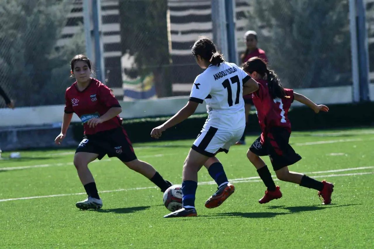 Anadolu Yıldızları, Gençlerbirliği’ni 3-1 ile geçti