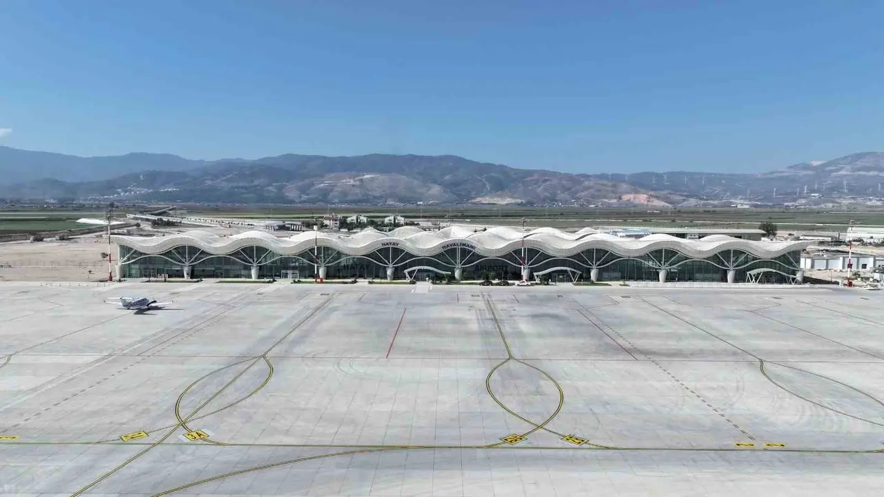 Hatay Havalimanı yenileniyor