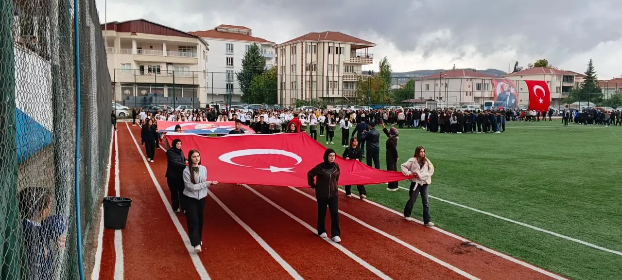 Gölbaşı’nda 29 Ekim Cumhuriyet bayramı kutlandı