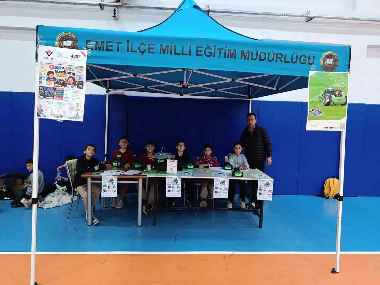 Emet’te minik eller robotik kodlamayla buluştu