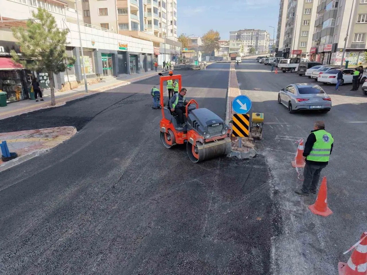 Büyükşehir, Erdoğan Caddesi’ni yeniliyor