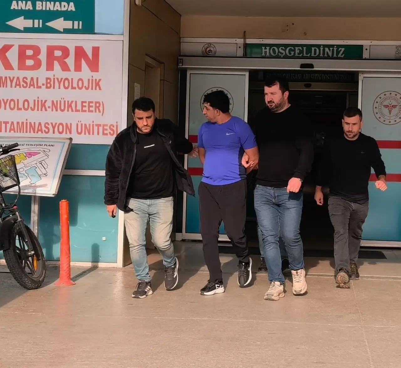 İnegöl’de 30 yıl hapis cezası bulunan hırsızlık şüphelisi yakalandı