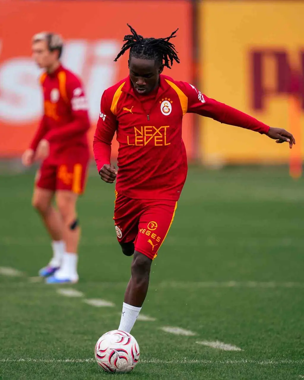 Galatasaray, Fenerbahçe maçı hazırlıklarını sürdürdü