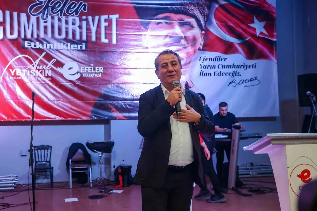 Efeler’de Cumhuriyet Bayramı coşkusu