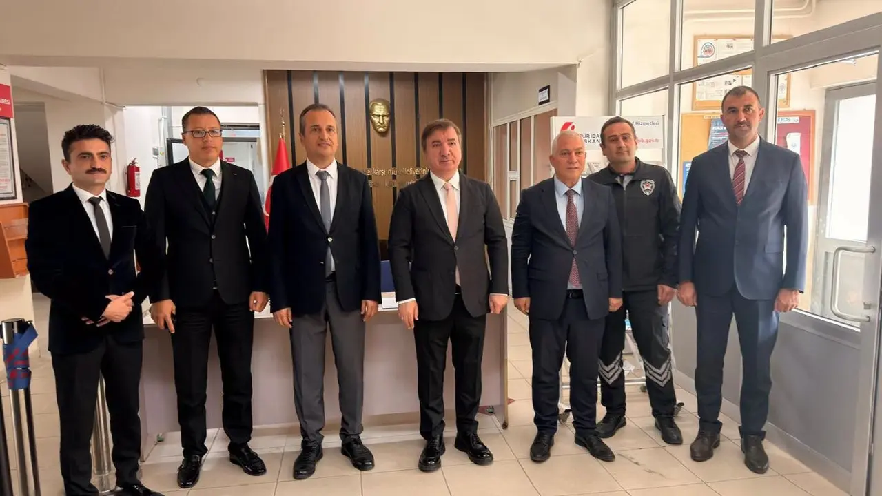 Vali Aydoğdu’dan halkla ilişkiler bürolarına inceleme