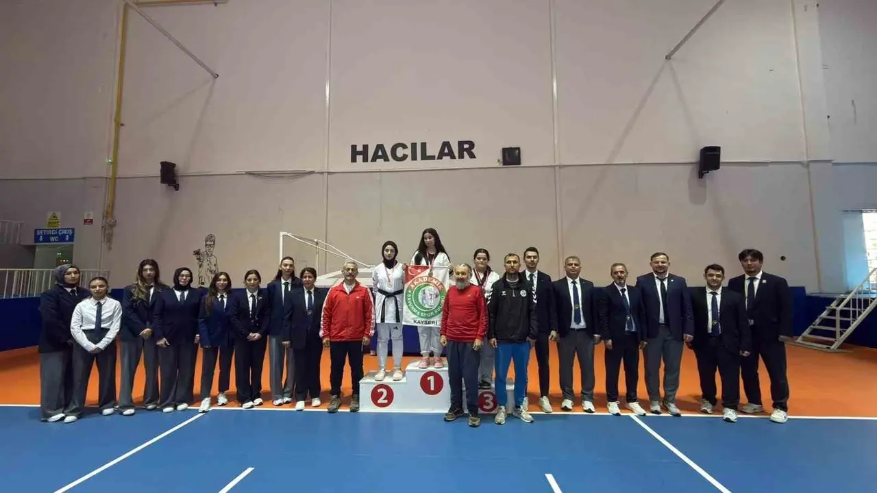Kayseri’de 29 Ekim Gençler Taekwondo İl Birinciliği yapıldı