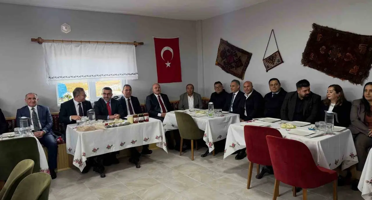 Kars’ta kadın girişimcilerin üretim gücünü artıracak yeni hizmet binası açıldı