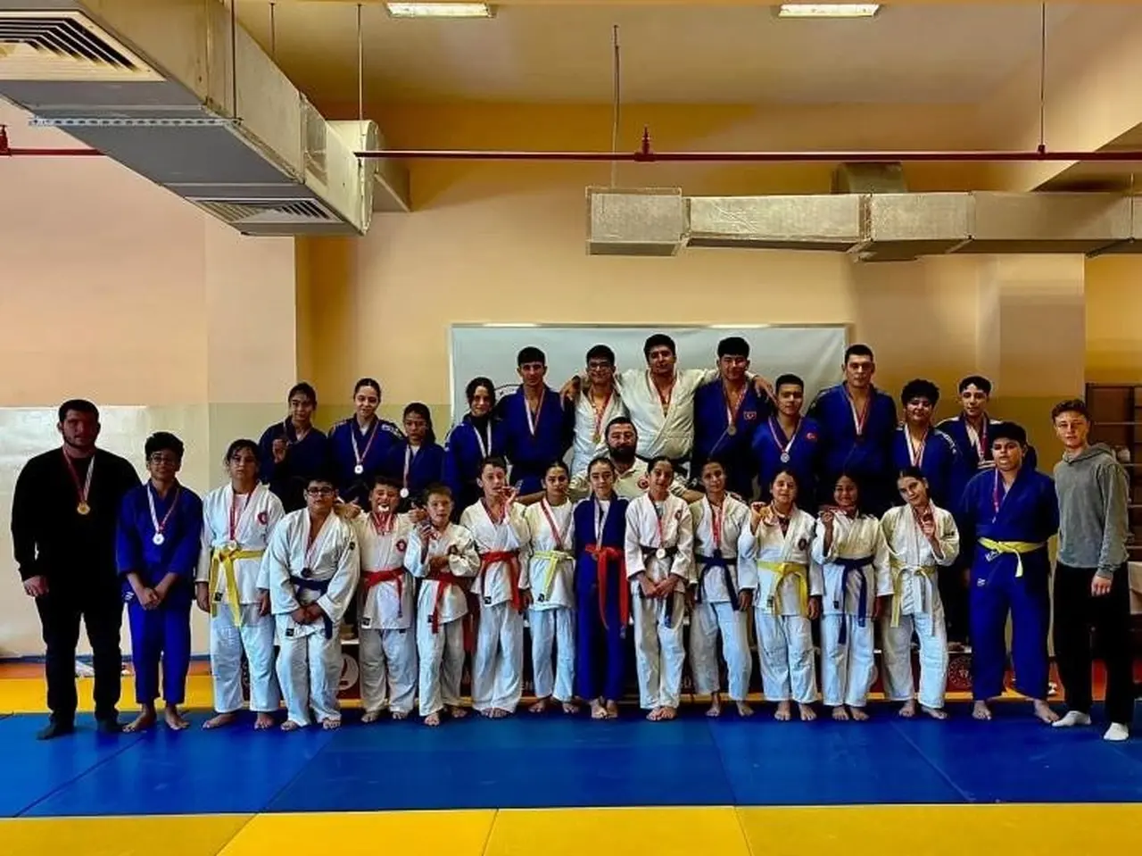 Bilecik’te judo ve güreş heyecanı