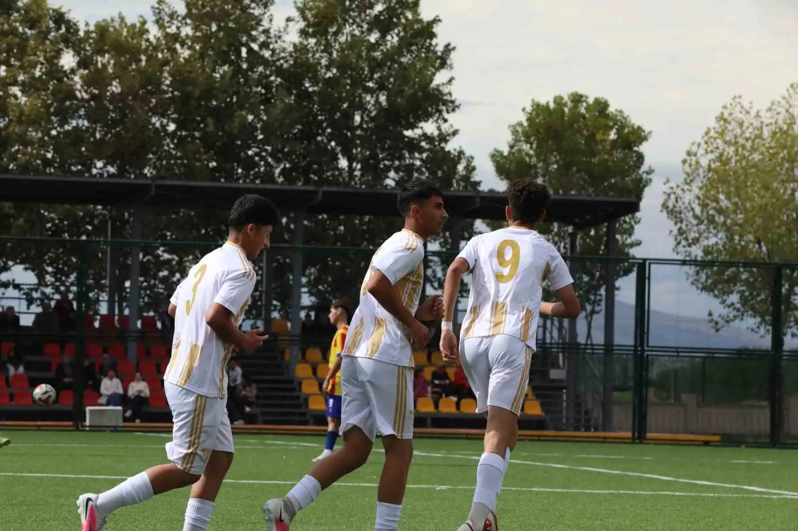 Kayserispor U16 takımı gol oldu yağdı