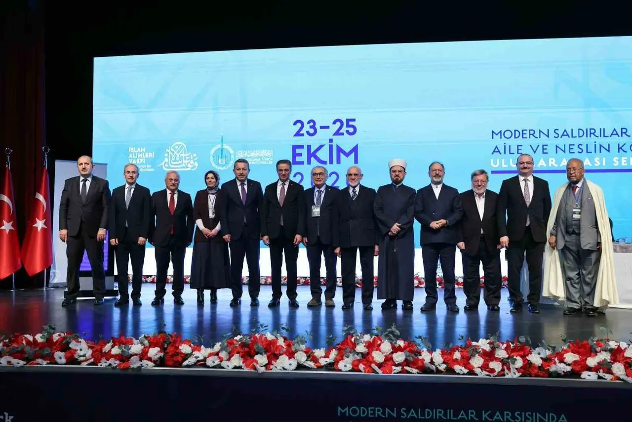 Aile ve neslin geleceği Erzurum’da konuşuldu