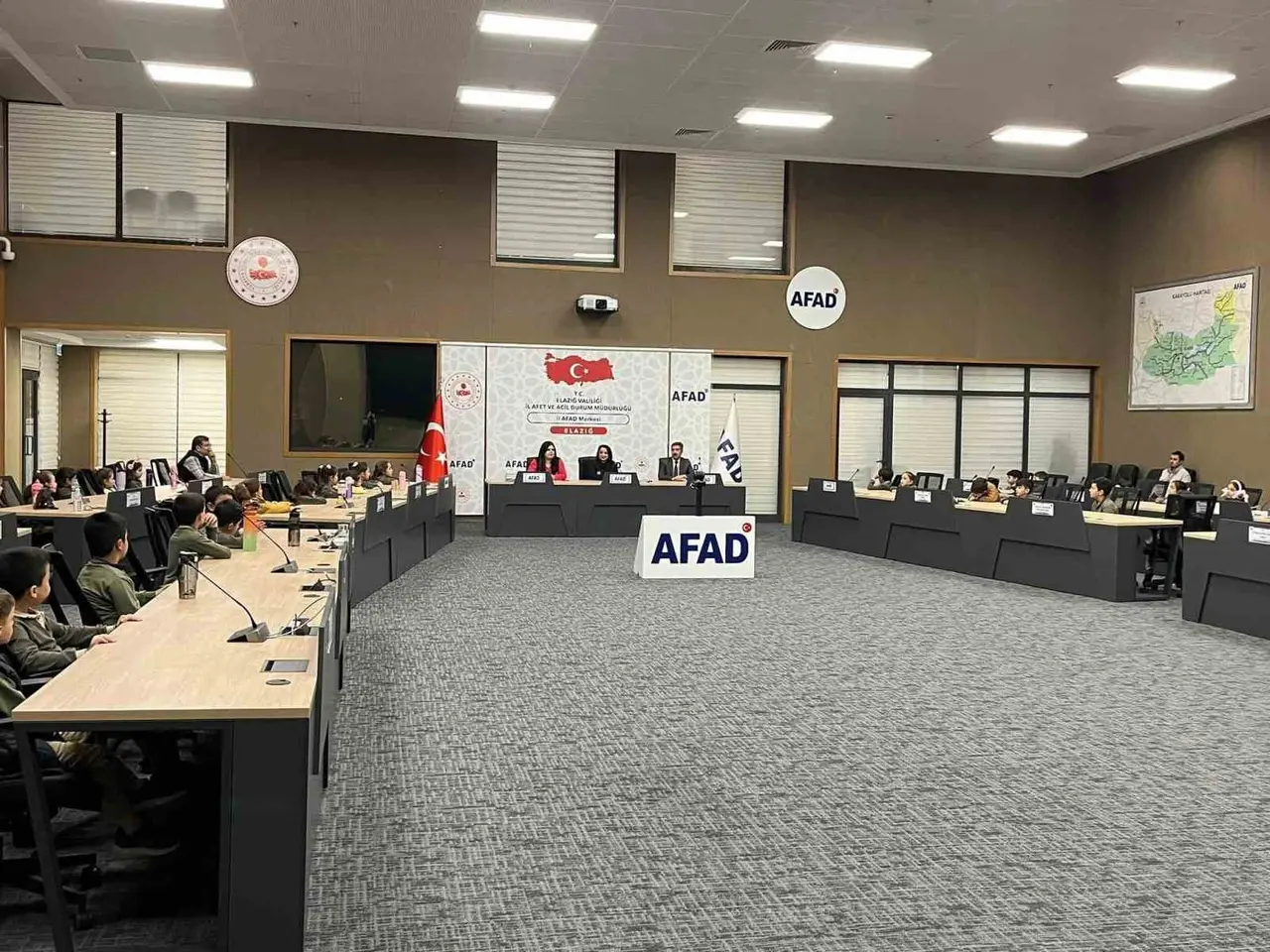 Elazığ’da öğrencilere afet farkındalık eğitimi